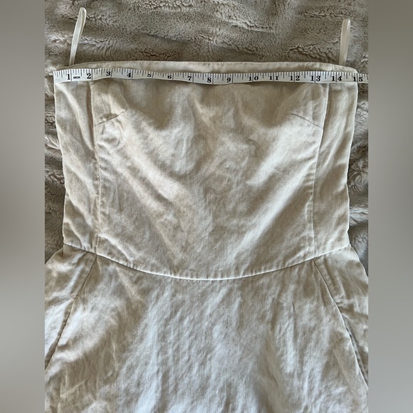 Banana Republic Strapless Crinkled Velvet dress with tulle underskirt, size 4 - Picture 6 of 16